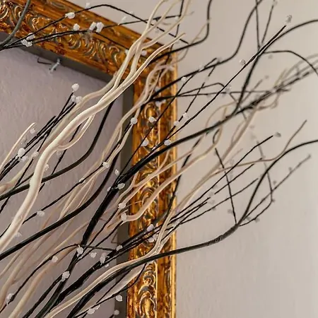 Gallucci - A 2 Passi Dal Duomo * מודנה